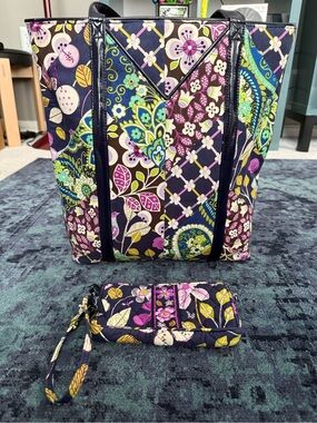 Vera Bradley Floral Nightingale Patchwork Tote & Pouch Set